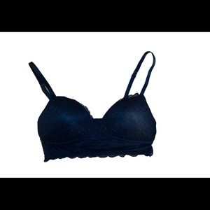 BLACK LACE PUSH-UP BRALETTE